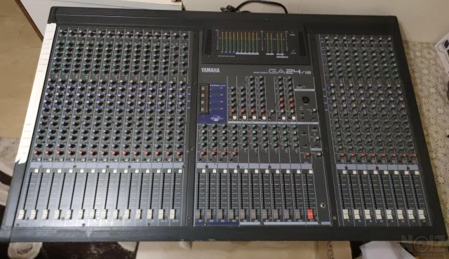 Yamaha GA12/24 Mixing Console