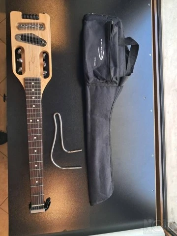 Traveler Guitar Electric