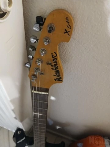 Ηλεκτρική κιθάρα Washburn
