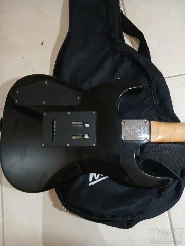 Ηλεκτρική κιθάρα Washburn