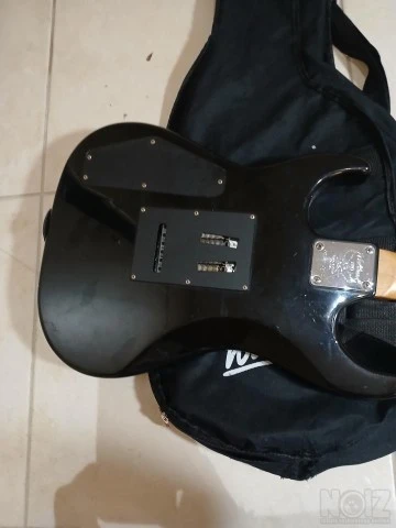 Ηλεκτρική κιθάρα Washburn