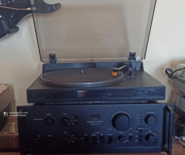 Πικάπ Sansui P-1000 belt drive