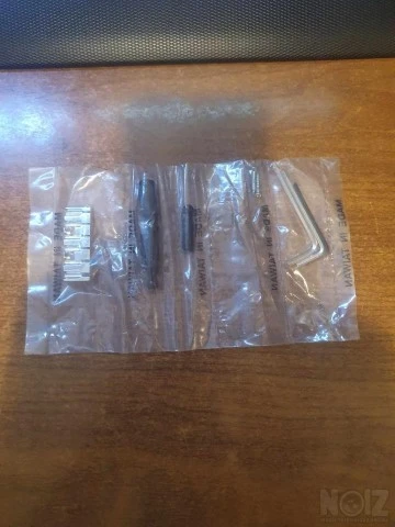 FR FRFB-SL100 Guitar Bridge