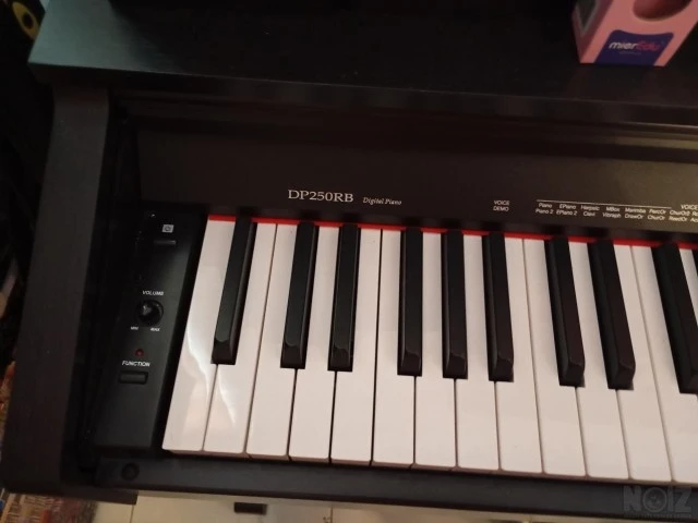 Ηλεκτρικό πιάνο Clavier 2021