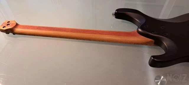 Ibanez QX52-BKF - Headless