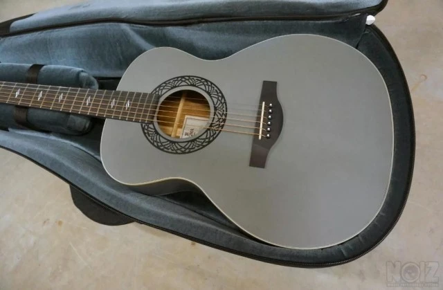 – Ηλεκτρακουστική Sigma Custom