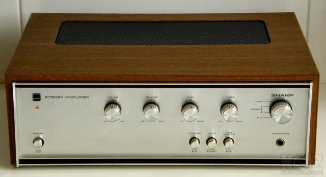 Ολοκληρωμένος  Ενισχυτής  Sharp  SM - 51