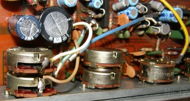 Ολοκληρωμένος  Ενισχυτής  Sharp  SM - 51