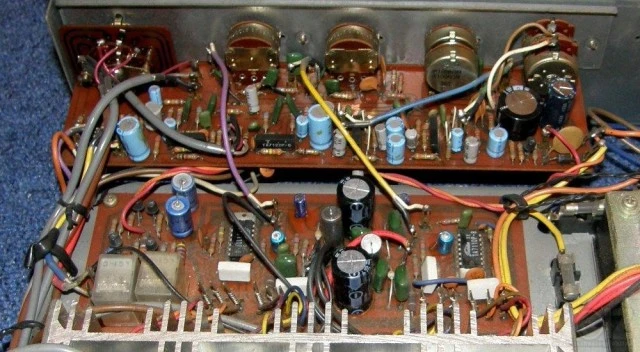 Ολοκληρωμένος  Ενισχυτής  Sharp  SM - 51