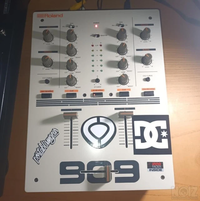 Roland dj-99