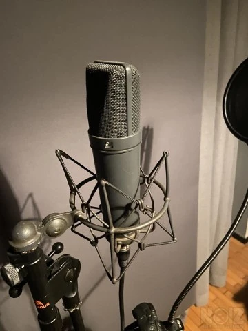 Neumann U87 ai (ανταλλαγή με monitors)