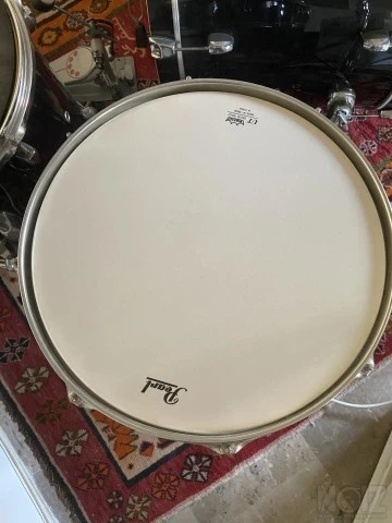 Pearl Drum Set