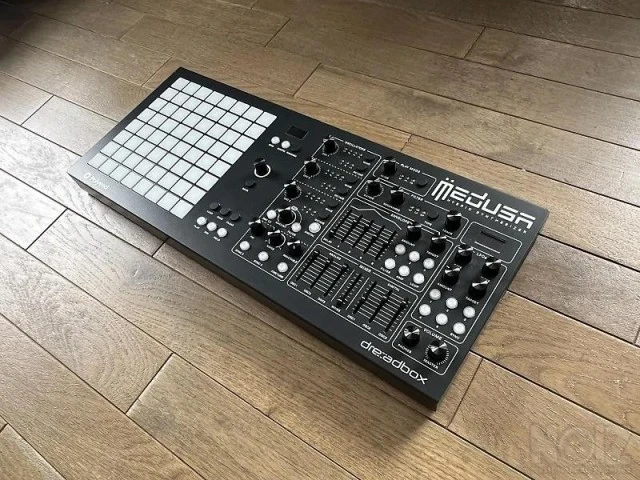 Polyend Dreadbox Medusa Hybrid Synthesiz