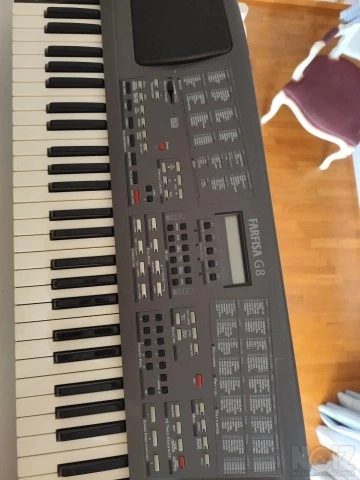 Farfisa G8 synthesizer