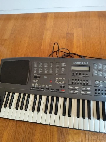 Farfisa G8 synthesizer