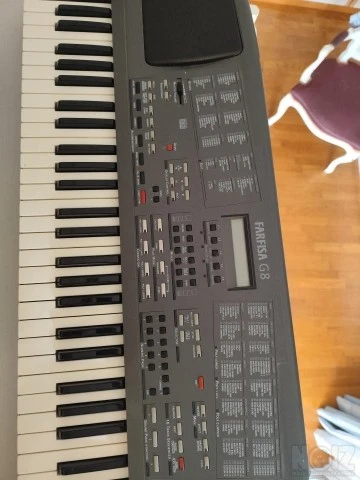 Farfisa G8 synthesizer