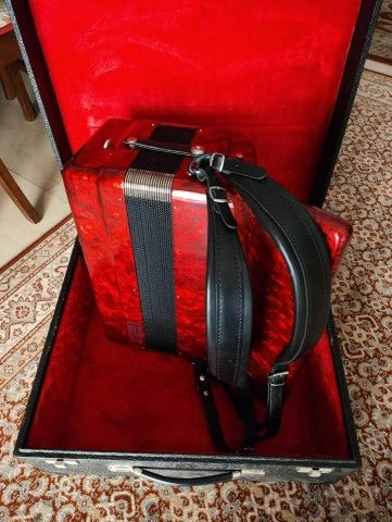 Accordion E. Soprani/MORESCHI