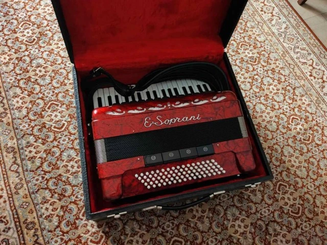 Accordion E. Soprani/MORESCHI