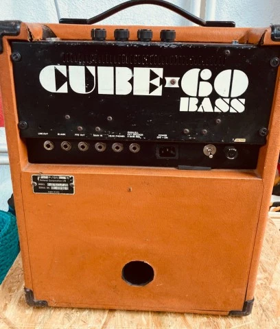 Roland Cube 60