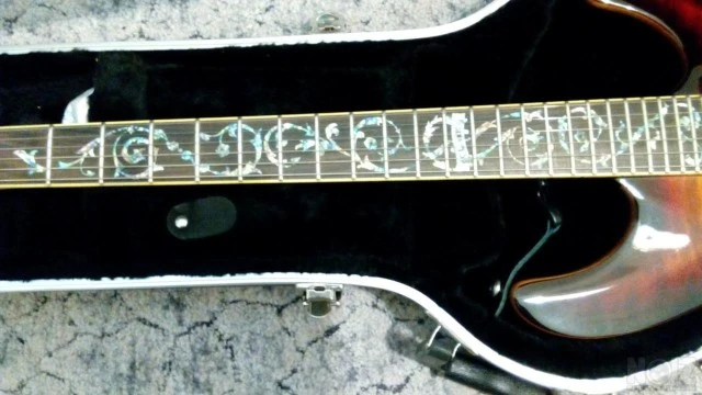 SCHECTER C1 CLASSIC- (seymour duncan jb/