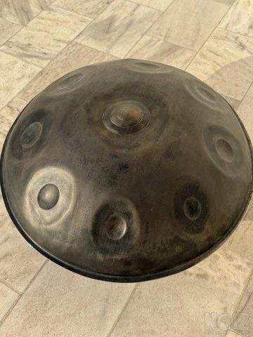 Handpan σε D με 13 νότες