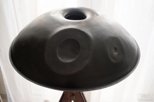 Handpan σε D με 13 νότες