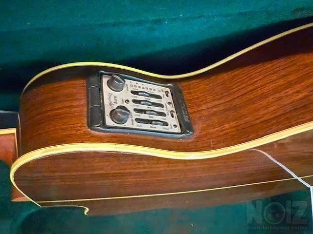 Martin OMC Aura