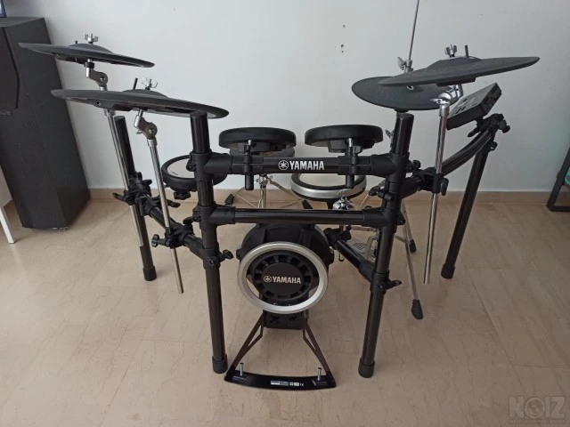 Yamaha DTX582K electronic drumset