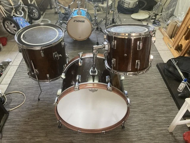 Custom poplar drumset
