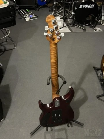 MusicMan JP15 Sahara Burst Quilt