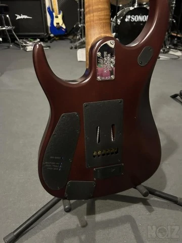 MusicMan JP15 Sahara Burst Quilt