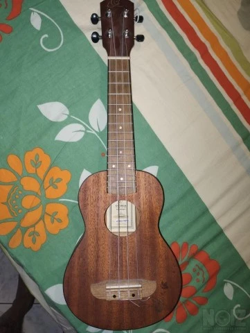 Ukulele Ortega ru5
