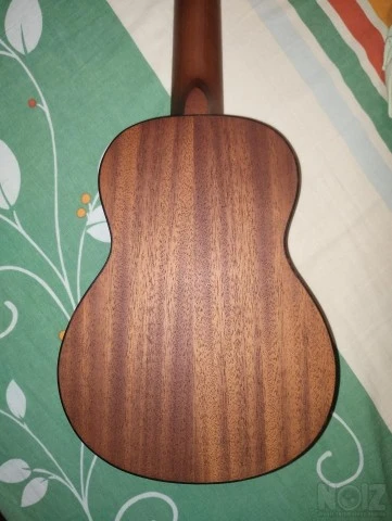 Ukulele Ortega ru5
