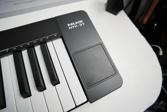 NUX NTK-37 Midi Controller Keyboard