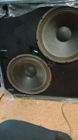 Καμπίνα 2x15 fender γνήσια vintage 60s 7