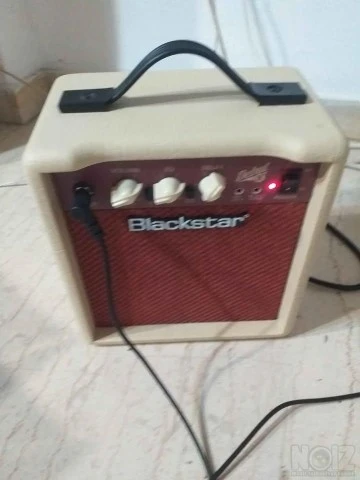 Blackstar Debut amplifier E10