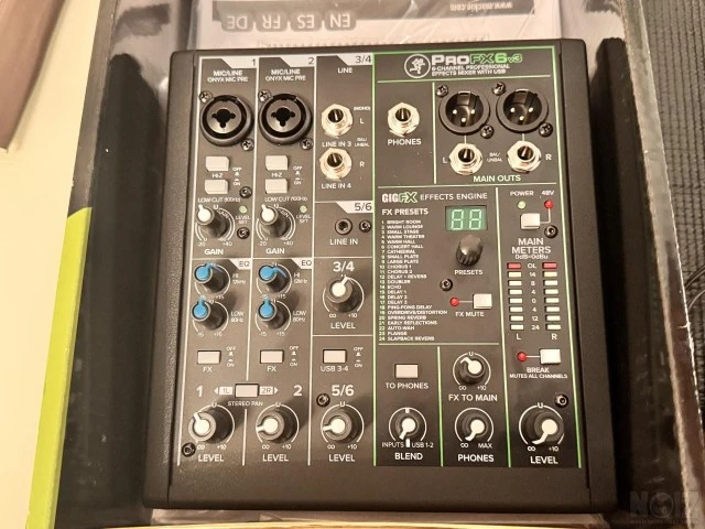 Mackie fx6 v3