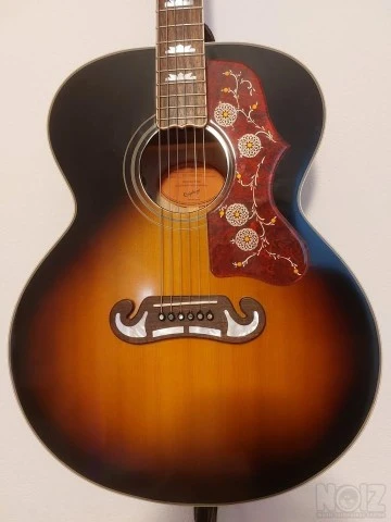 Epiphone J200 ASVG η έκδοση με μασίφ ξύλ