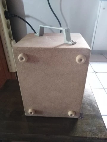 DIY mini καμπίνα μπάσου.