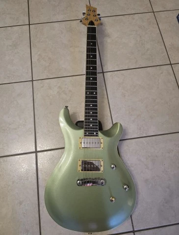 Φτιαγμένο κιτ Harley Benton Electric Guitar Kit CST-24 
