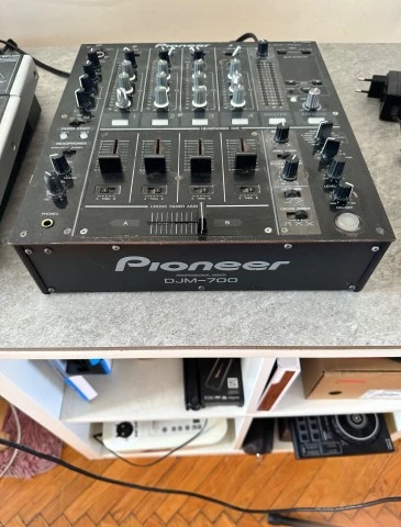 Pioneer Mixer DJM-700