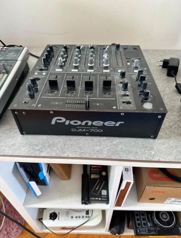 Pioneer Mixer DJM-700