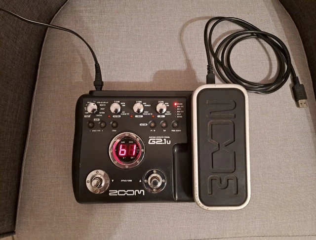 zoom g2.1u Guitar Effects Pedal