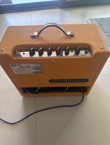 Fender Blues Junior Lacquered Tweed