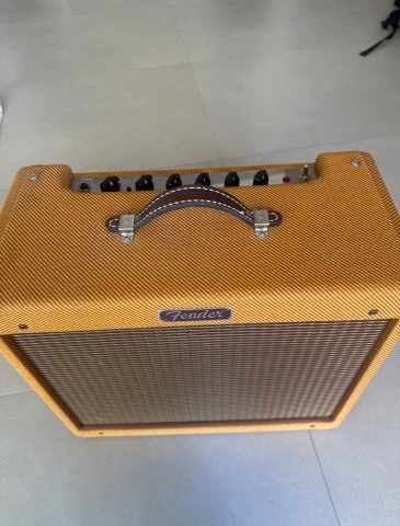 Fender Blues Junior Lacquered Tweed
