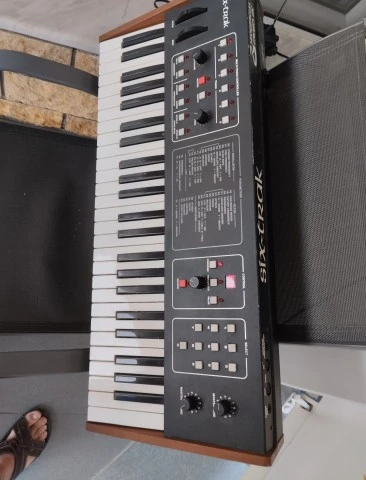 Sequential Circuits Six-Trak 1984 Vintage Synthesizer