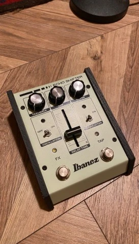 Ibanez Echo Shifter Analog Delay Pedal