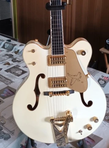 Gretsch G6136DC White Falcon