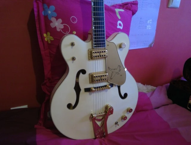 Gretsch G6136DC White Falcon