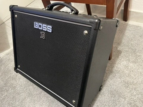 Boss Katana-50 Gen 3 50W+Boss BT-Dual Bluetooth Adaptor